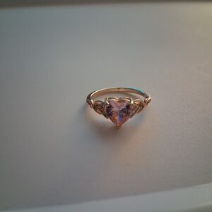 Elegant Heart-Shaped Pink Stone Rose Gold Ring